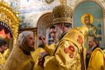 Епископ Константин совершил Всенощное бдение с пением Акафиста святителю Иннокентию Иркутскому в Знаменском соборе города Иркутска