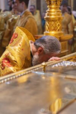 Епископ Константин совершил Всенощное бдение с пением Акафиста святителю Иннокентию Иркутскому в Знаменском соборе города Иркутска